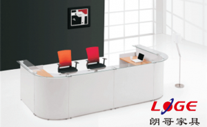 前臺(tái)辦公桌保養(yǎng)，一定要注意這幾點(diǎn)。